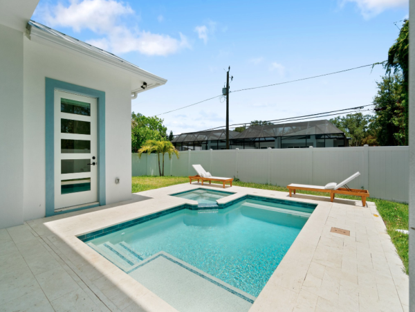 Luxury 4-Bedroom Home Near Vanderbilt Beach in Naples